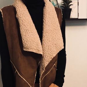 Faux leather Sherpa Vest size L